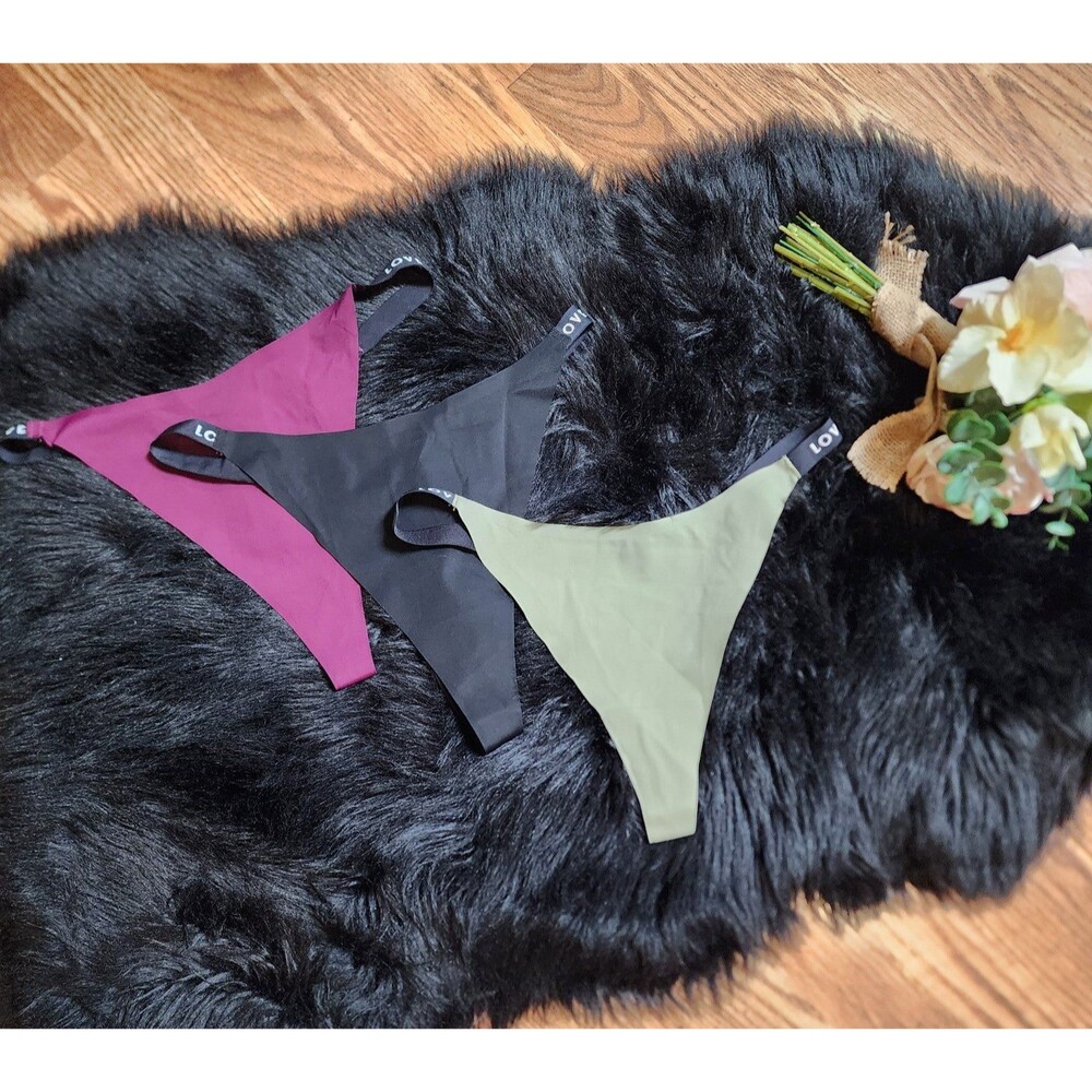 Set of 3 ♥︎Love♥︎ Seamless No-Show Thongs Size L